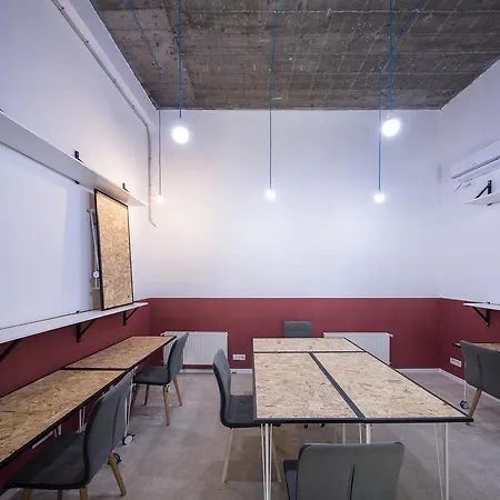 Omega House 2* ブカレスト