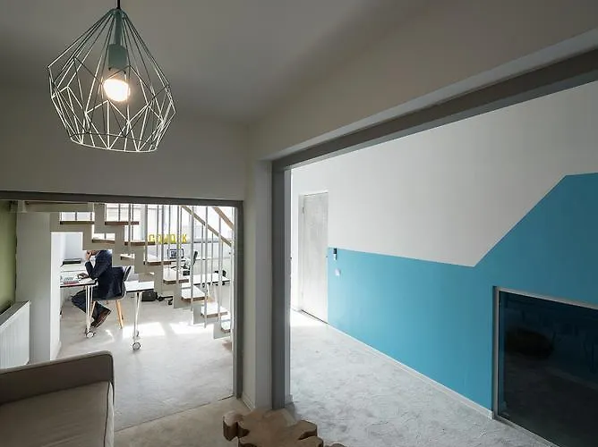 Hotel Omega House 2*