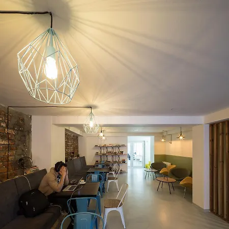 酒店 Omega House 2*