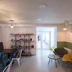 Omega House Hotel 2*