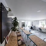 Omega House 2* Bukarest