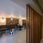 Omega House Готель 2*
