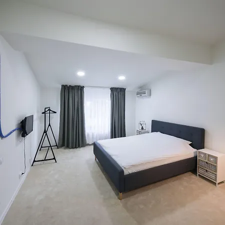 Omega House Otel Bükreş