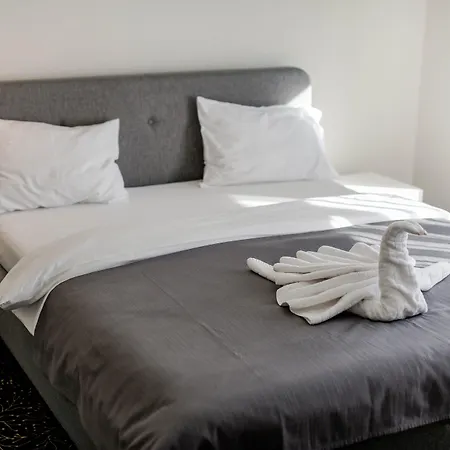 Omega House Otel 2*
