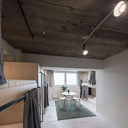 Omega House 2* Bükreş