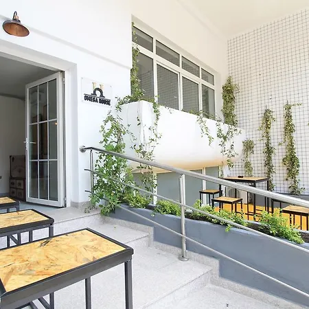 Omega House 2* Bucharest