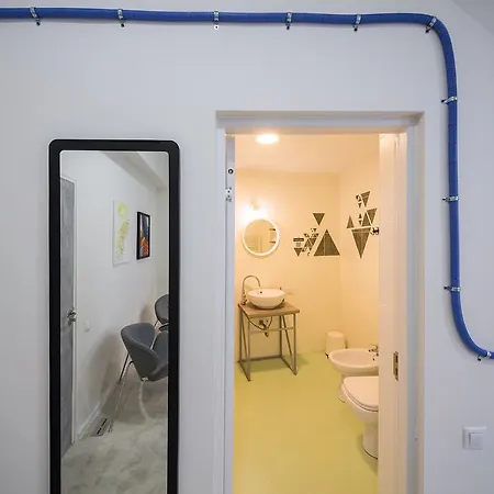 Omega House 2*