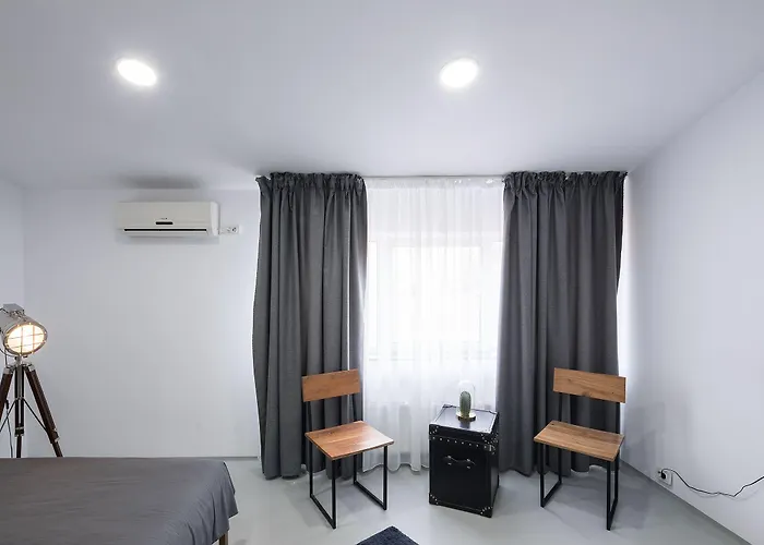 Omega House 2*