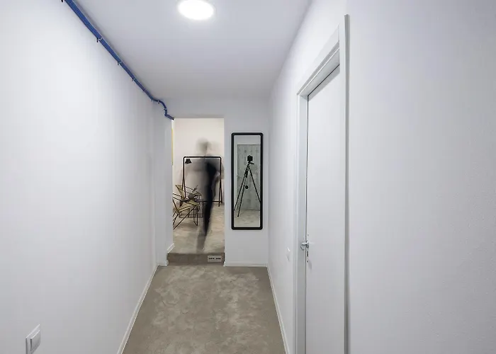 Omega House 2* Bükreş