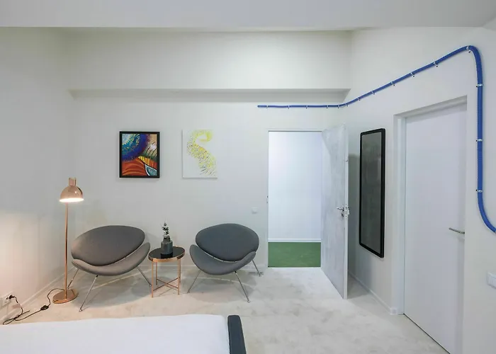 Omega House 2*