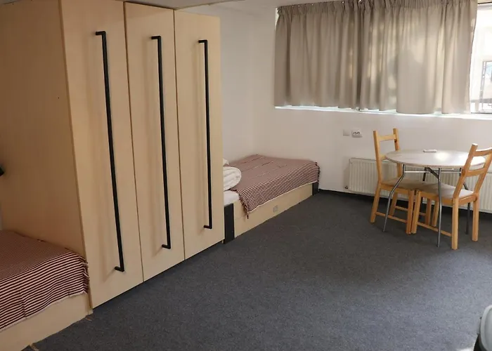 Omega House Otel 2*