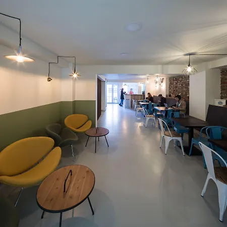 Hotel Omega House 2*