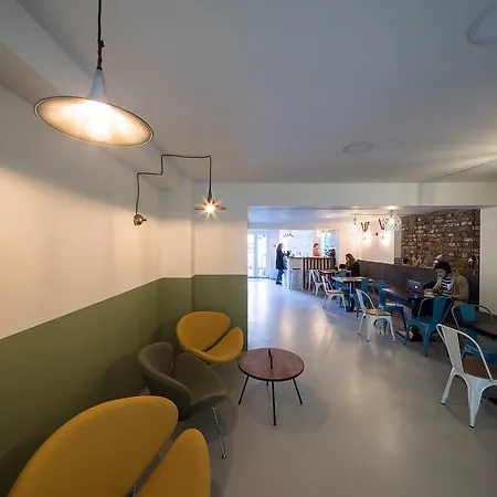 Omega House Hotel 2*