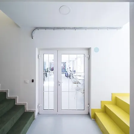Hotel Omega House 2*