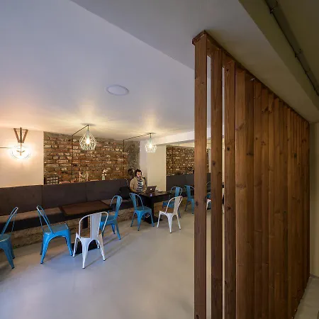 Omega House Hotel 2*