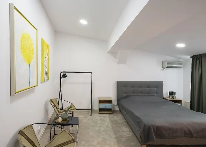 Hotel Omega House 2*