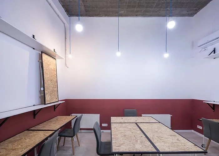 Omega House 2* Bucureşti