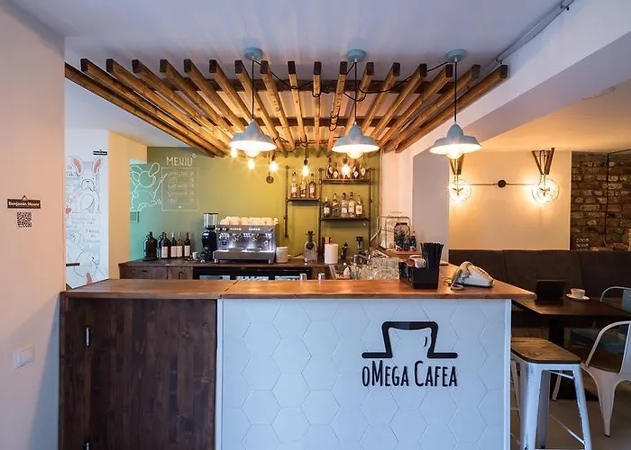 Hotel Omega House 2*